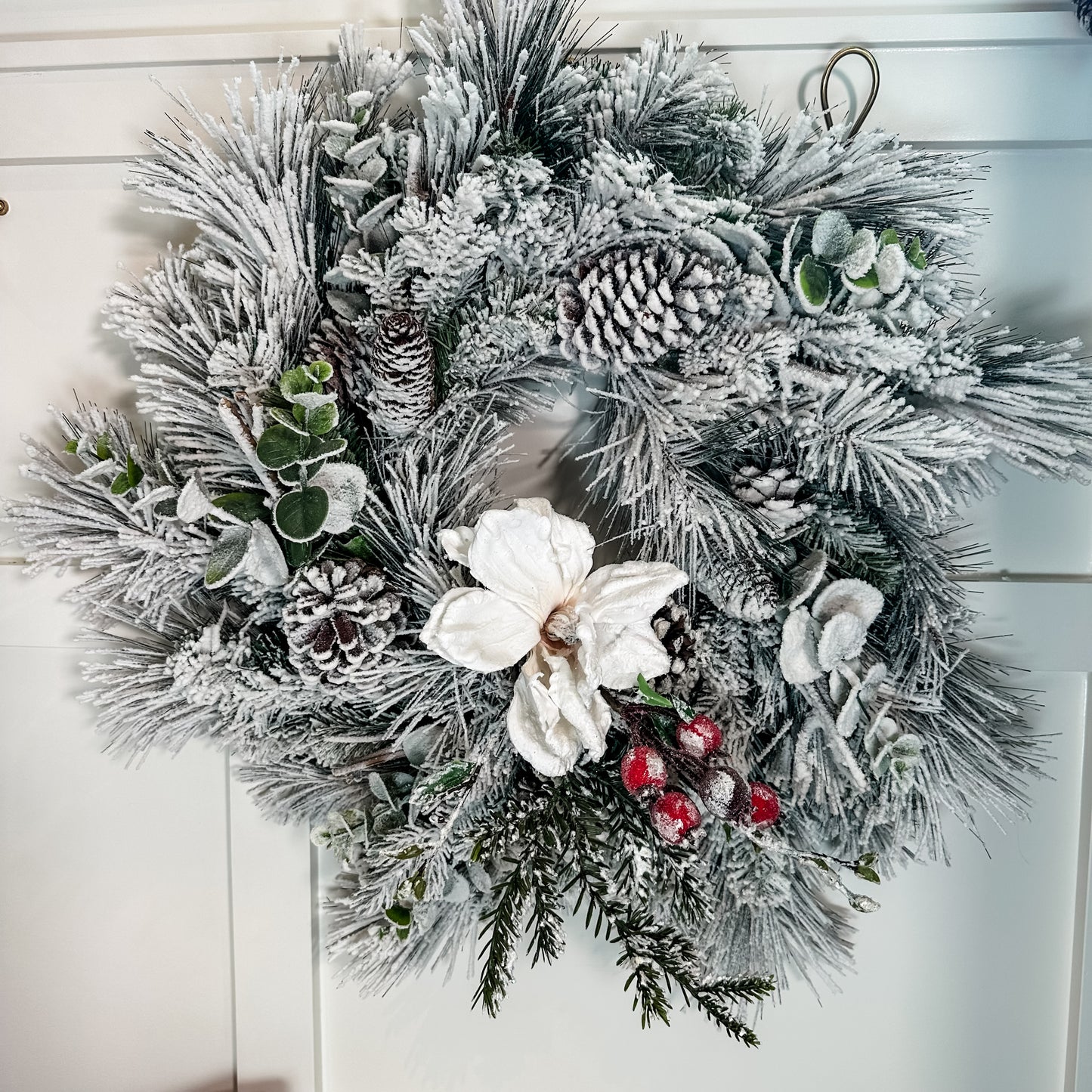 24" Snowy Long Needle Pine & Eucalyptus Wreath