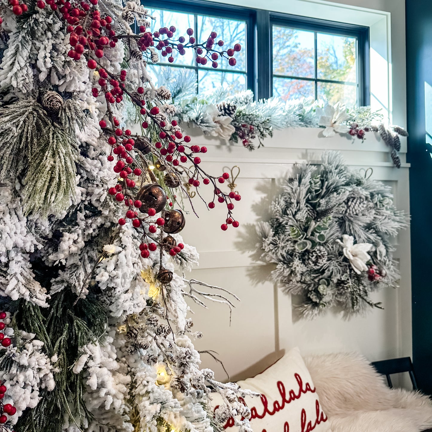 24" Snowy Long Needle Pine & Eucalyptus Wreath