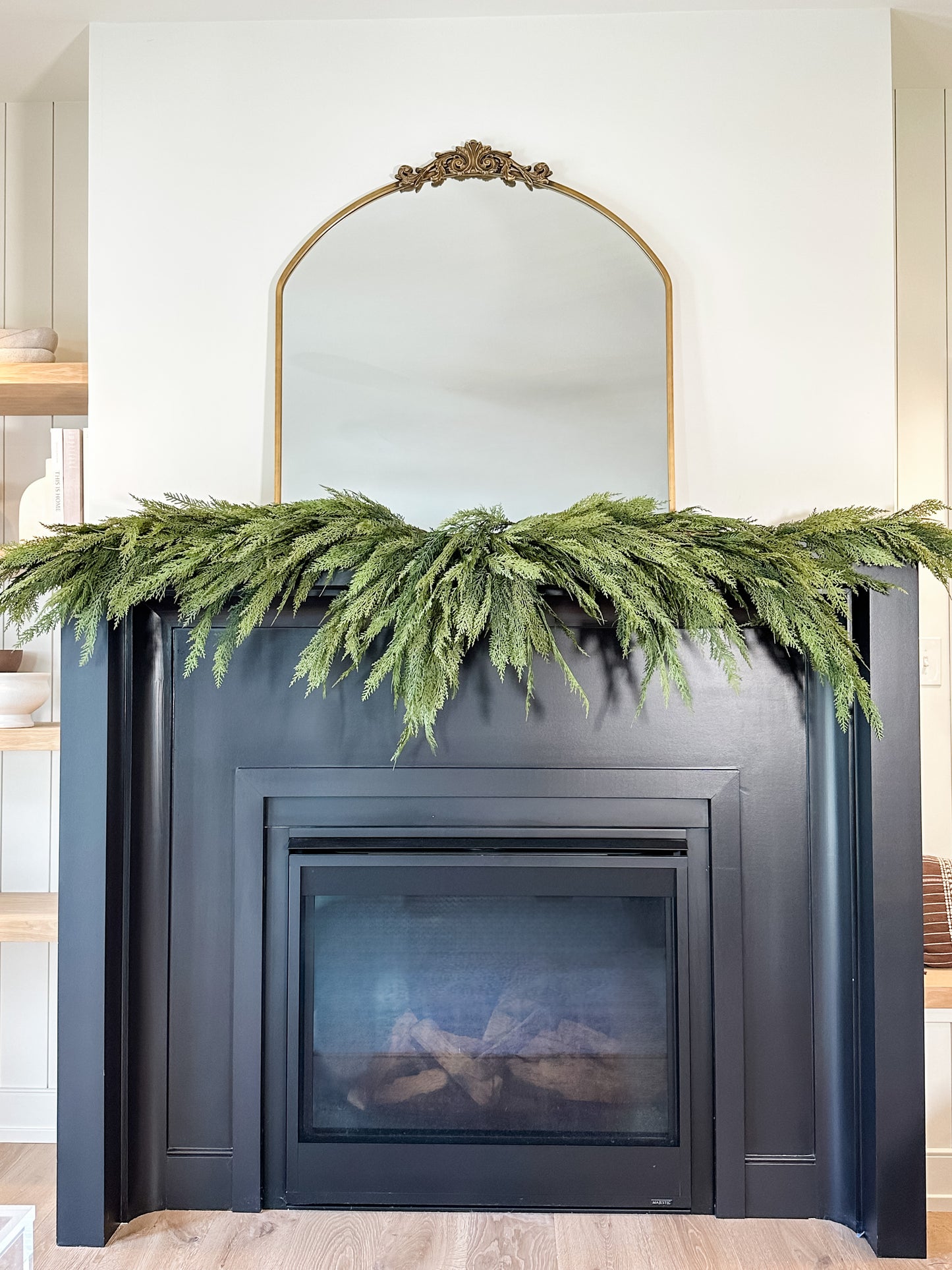 8' REAL TOUCH CEDAR ESTATE MANTLE SWAG