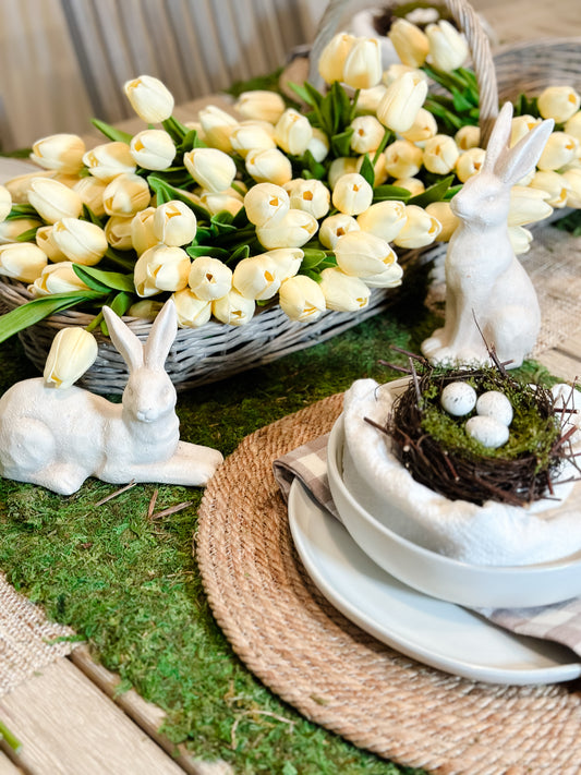 MOSSY MEADOWS TABLE RUNNER